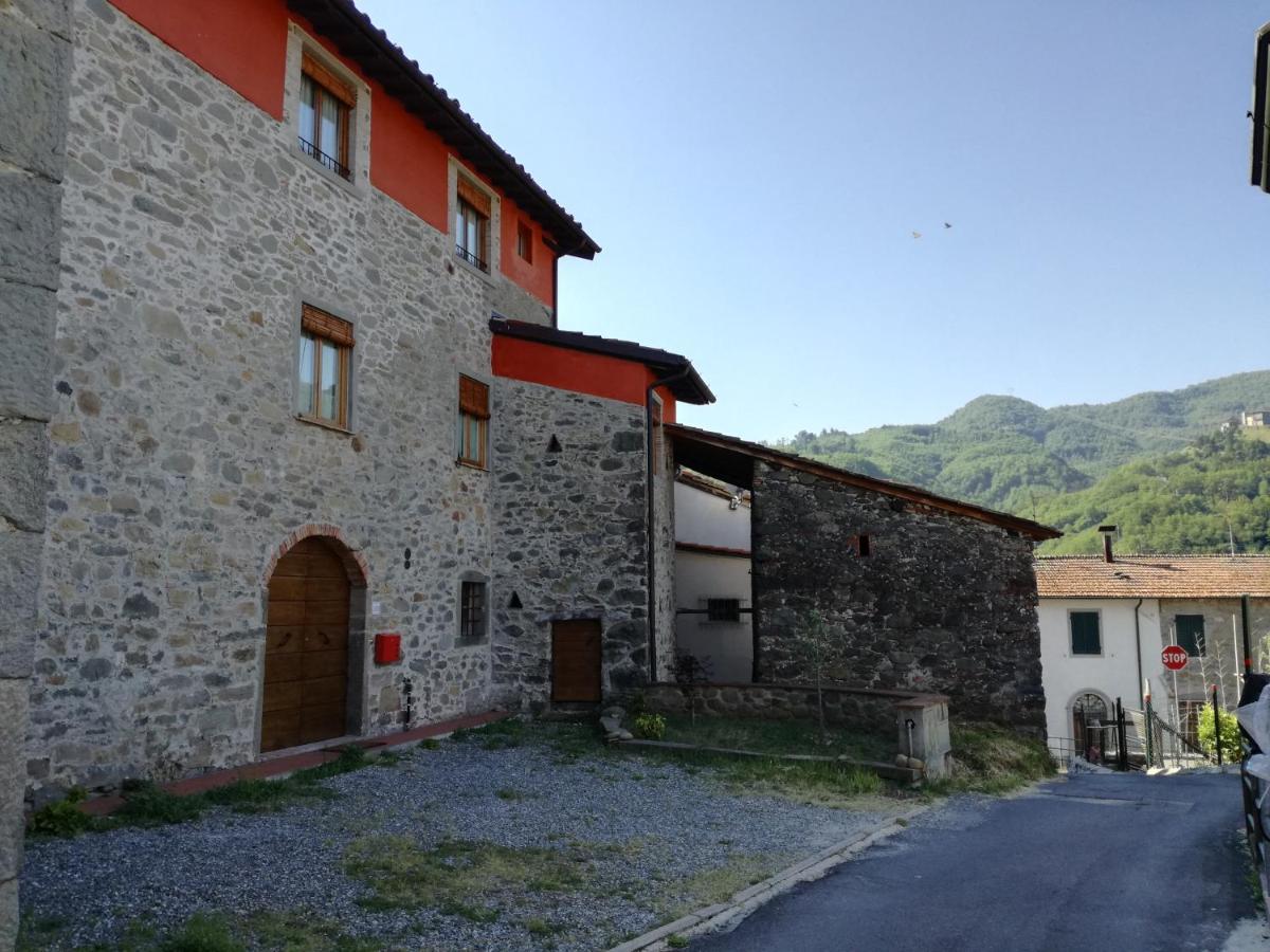 B & B Via Di Mezzo Coreglia Antelminelli Exteriér fotografie